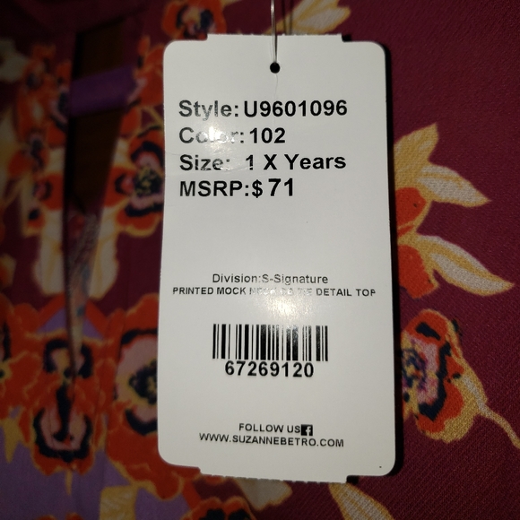 Suzanne Betro keyhole blouse 1X - Picture 5 of 6